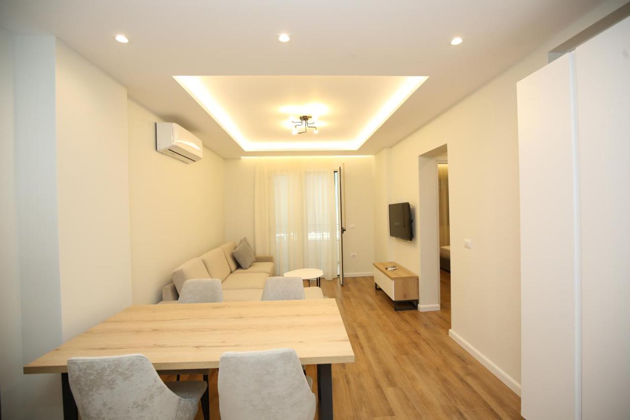 T2 City Apartments Влёра Экстерьер фото