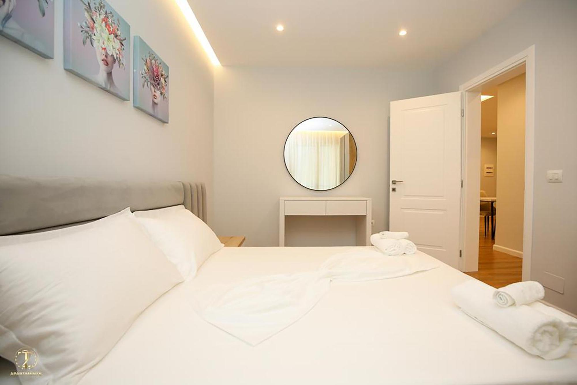 T2 City Apartments Влёра Экстерьер фото