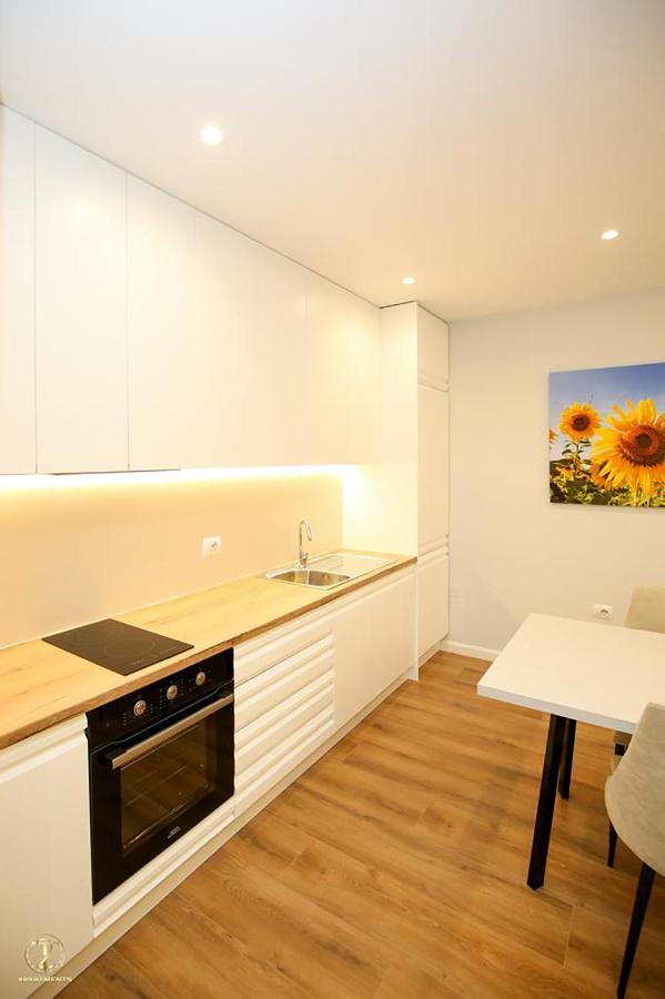 T2 City Apartments Влёра Экстерьер фото